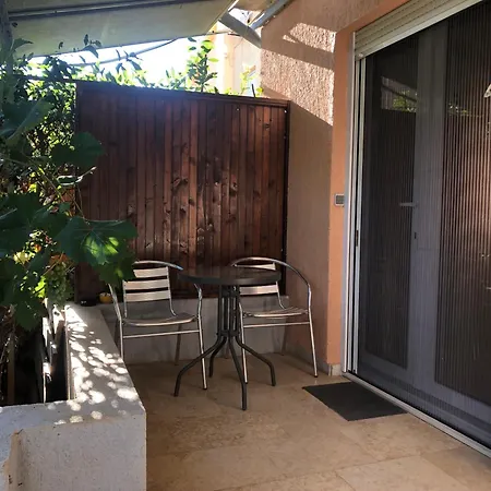 Double With Bathroom, Close, Kitchen Use Medulin