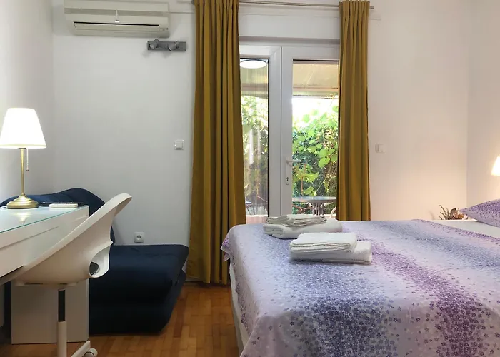 Gostinjska kuća Double With Bathroom, Close, Kitchen Use Medulin